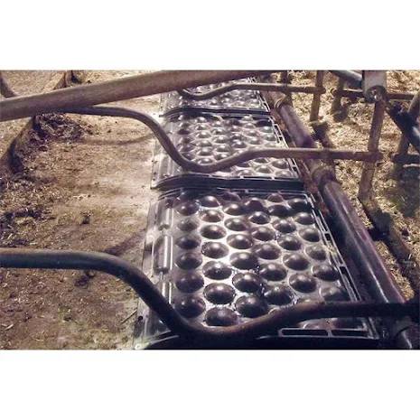 Kraiburg POLSTA – matta för främre delen av djupströbädd