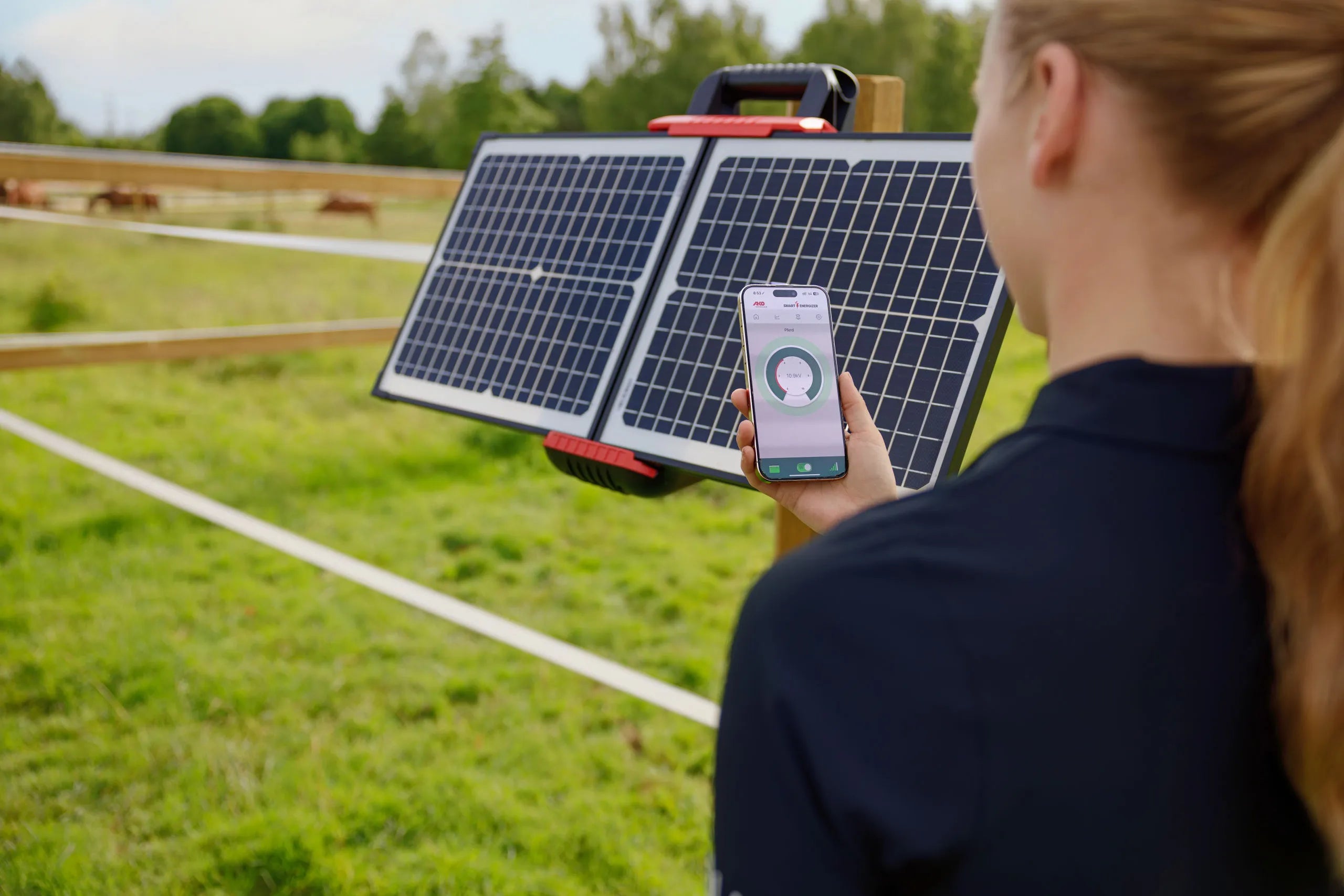AKO Sun Power S4000 Smart – Solcellsdrivet elstängselaggregat med smart övervakning