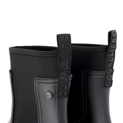 Covalliero RainBoots – Vattentäta stövlar för häststall
