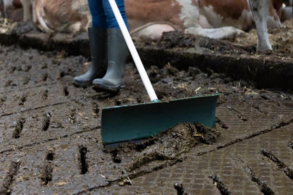 Gödselskrapa plast med gummi 46cm