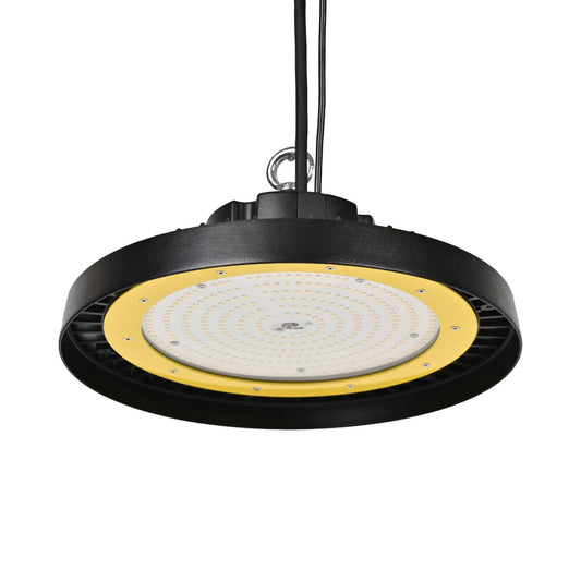 HiLED Pro ammoniaktålig LED-lampa för stall, lantbruk och industri med IP65, dimbar funktion och flimmerfritt ljus
