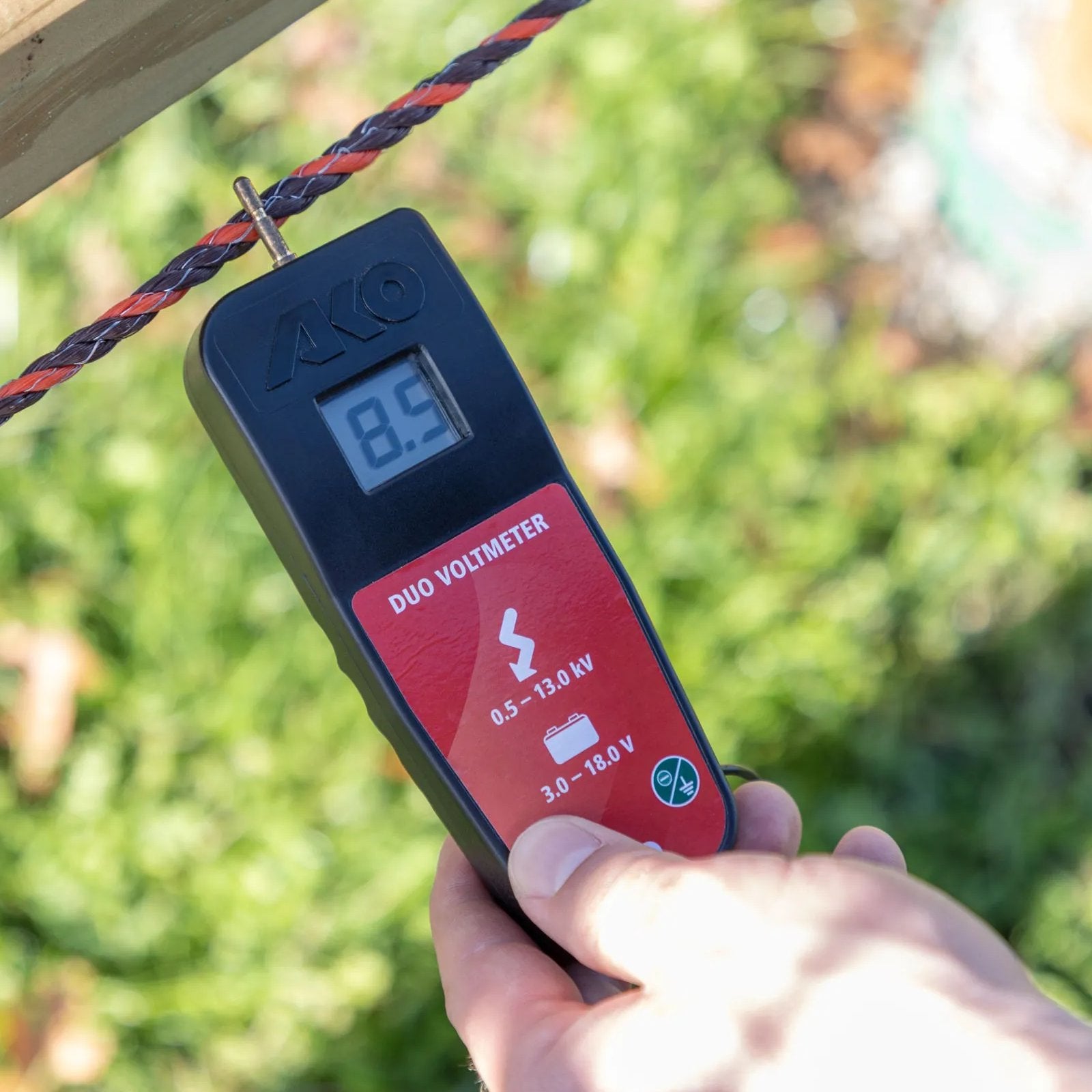AKO Digital Duo Voltmeter – stängsel- och batteritestare (0,5–13 kV)