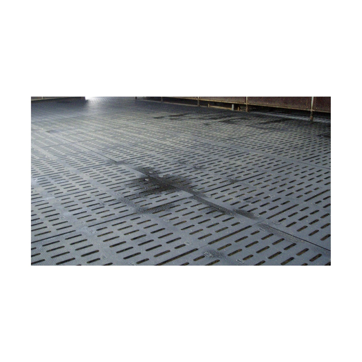 Kraiburg KURA S – Skräddarsydd 24 mm gummimatta för spaltgolv